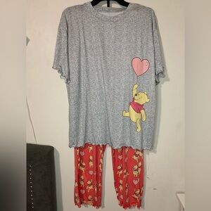 Disney Winnie The Pooh Womens Pajama Set Size M